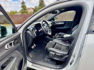 Volvo XC40 R Design 2.0 140kW