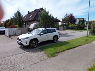 Toyota RAV4 SUV 2.0 129kW