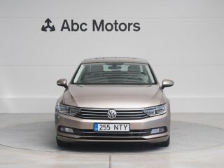 Volkswagen Passat Comfortline 1.8 132кВ