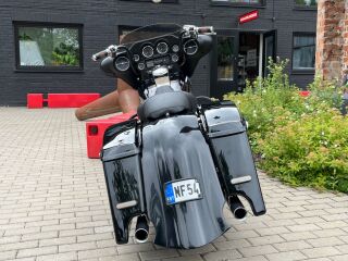 Harley-Davidson Electra Glide bagger V2