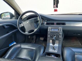 Volvo S80 2.5 147кВ