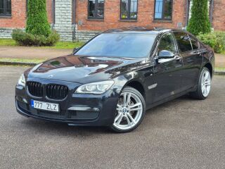 BMW 730 xDrive LCI M-sportpakett Shadowline 3.0 TDI 190kW