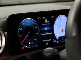 Mercedes-Benz CLA 220 Shooting Brake 4Matic 2.0 140кВ