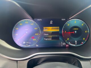 Mercedes-Benz C 220 4-Matic AMG Coupe 2.0 143kW