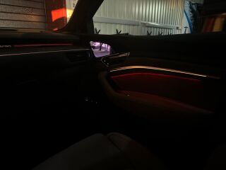 Audi e-tron 55 QUATTRO 300kw 158kW