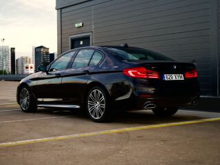 BMW 520 M-Sportpakett Shadowline xDrive 2.0 B47 140kW