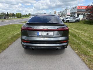 Audi e-tron Sportback 55 2XS-Line 300KW 158kW