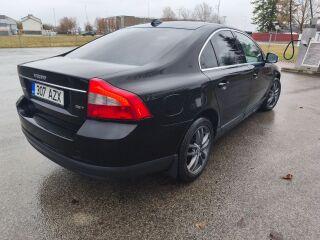 Volvo S80 2.5 147кВ