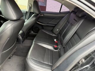 Lexus IS 300 2.0 180кВ
