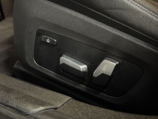 BMW 330 i M-Sportpakett PRO LCI 2.0 180kW