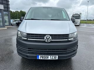 Volkswagen Caravelle 2.0 TDI 110кВ
