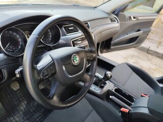 Skoda Superb 1.6 77kW