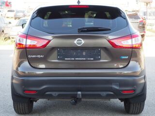 Nissan Qashqai Tekna EU5 1.5 dCi Pure Drive 81kW