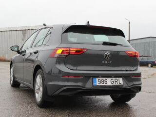 Volkswagen Golf 1.0 81кВ