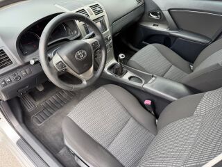 Toyota Avensis 2.0 D-4D 93kW