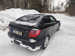 Mercedes-Benz C 220 2.1 105kW