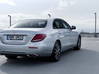 Mercedes-Benz E 350 e OVC-HEV Avantgarde 2.0 R4 155 kW/45 kW 200kW