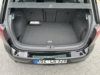 Volkswagen Golf R 4Motion 2.0 221kW