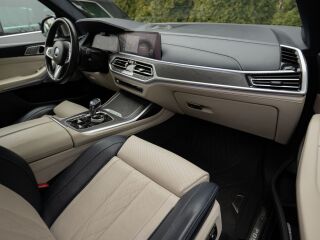 BMW X7 M50d 3.0 294kW