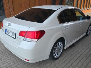 Subaru Legacy 2.5 123kW