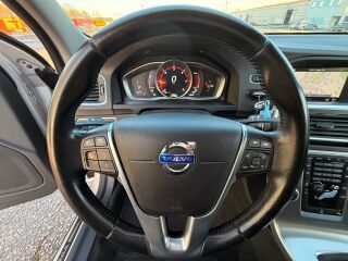 Volvo V60 Momentum Facelift EU6 2.0 R4 D3 TDI 110kW