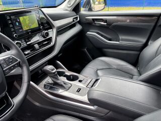 Toyota Highlander 2.5 140кВ