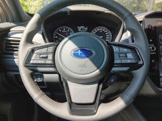 Subaru Forester AWD E-Boxer LIMITED EyeSight CVT 2.0 100kW