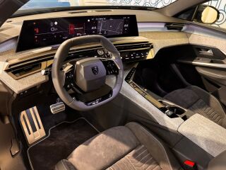 Peugeot 5008 GT Hybrid 145 e-DCS6 1.2 100кВ