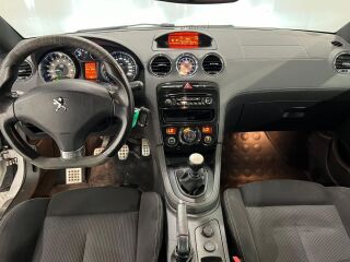 Peugeot RCZ Turbo 1.6 115kW