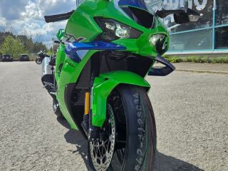 Kawasaki Ninja ZX - 10R 152kW