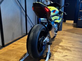 BMW M 1000 RR R4 156kW