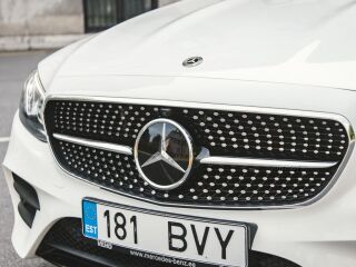 Mercedes-Benz E 220 COUPE 4 MATIC 9G AMG NIGHT PACKAGE 2.0 143кВ