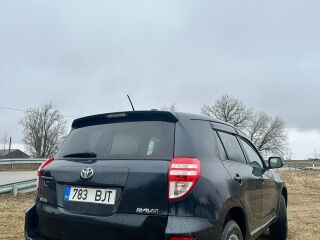 Toyota RAV4 2.2 110kW