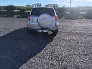 Toyota RAV4 2.2 100kW