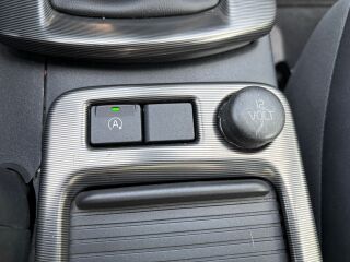 Volvo C30 R-Design 1.6 D2 84кВ