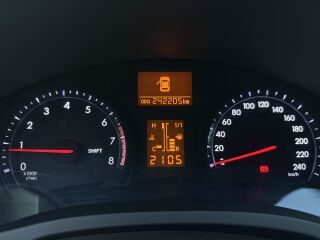 Toyota Avensis 1.8 108кВ