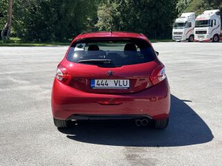 Peugeot 208 GTI 1.6 147кВ