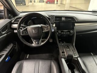 Honda Civic Executive Premium 1.6 88кВ
