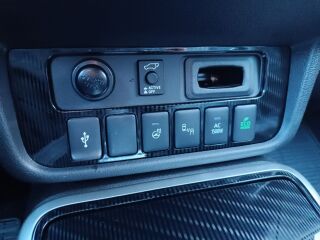 Mitsubishi Outlander Instyle 4WD 2.4 PHEV 165kW