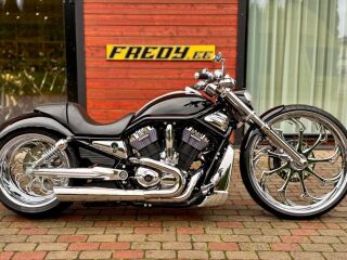 Harley-Davidson VRSCSE Screamin' Eagle CVO V-Rod V2 Revolution 92kW