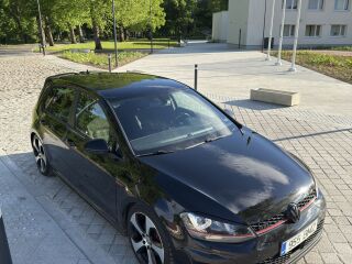 Volkswagen Golf GTI 2.0 162kW