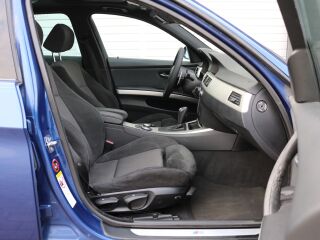 BMW 330 M-pakett 3.0 220кВ