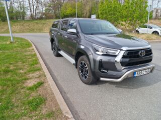 Toyota Hilux Legend 2.8 150кВ