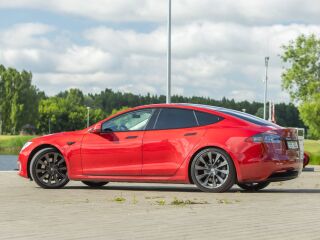 Tesla Model S Dual Motor 386kW 158kW