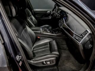 BMW X7 3.0 195kW