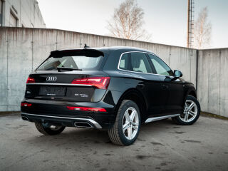Audi Q5 55 TFSIe quattro S-line 2.0 270kW