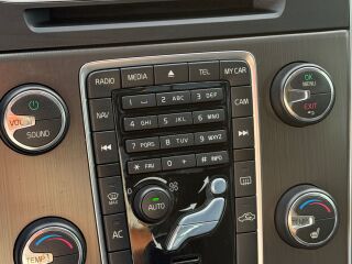 Volvo V60 SUMMUM D3 2.0 120kW