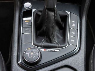 Volkswagen Tiguan R-line 4M Black H/K 2.0 Tdi 147kW