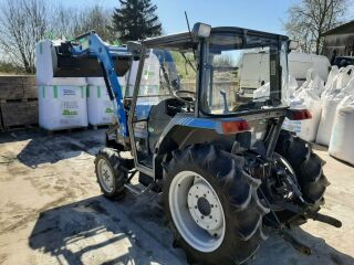 Iseki TG 25 cabin frontaallaadur