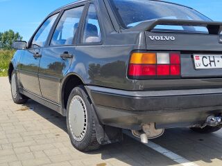 Volvo 440 GL 1.7 64kW